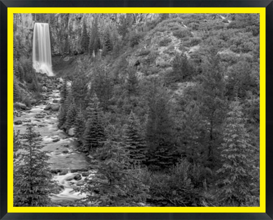 D65042 — Super 8 headboard artwork, Oregon