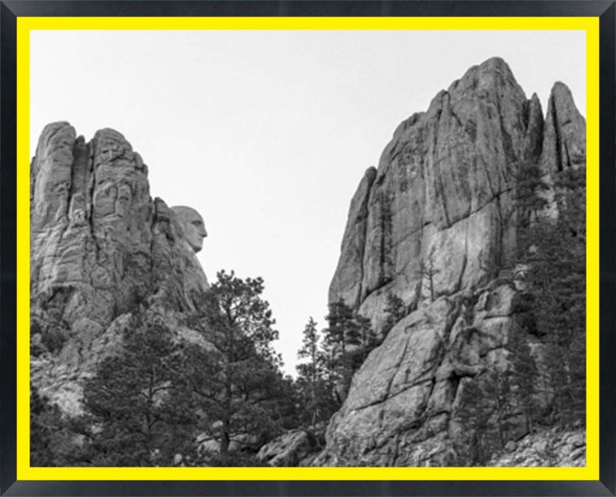 D64962 — Super 8 headboard artwork, South Dakota